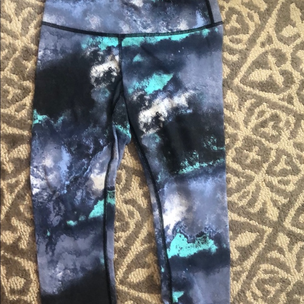 Lululemon printed leggings retro